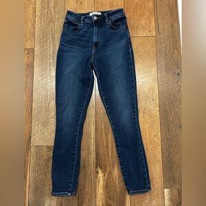 Abercrombie - super skinny ankle high rise - curve love- size 00R/24